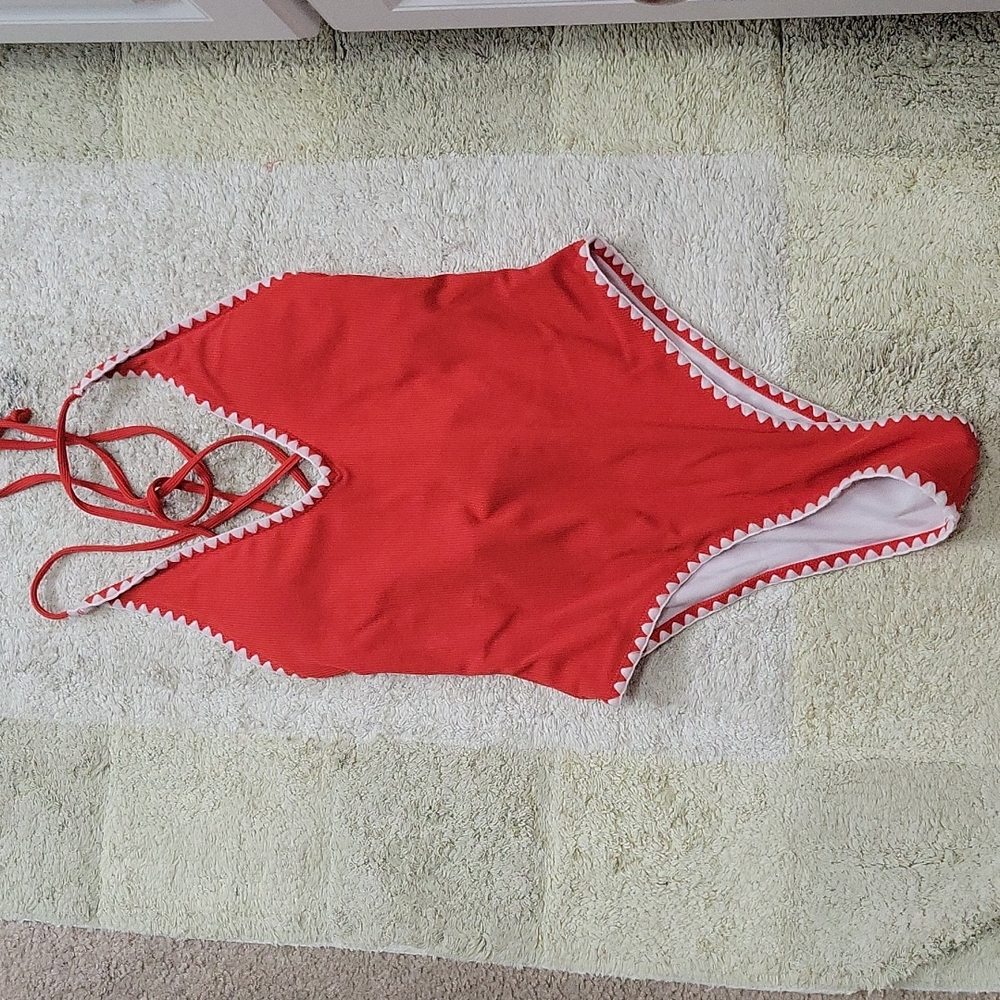 ❤️Red and White Ribbed One Piece Swimsuit ❤️